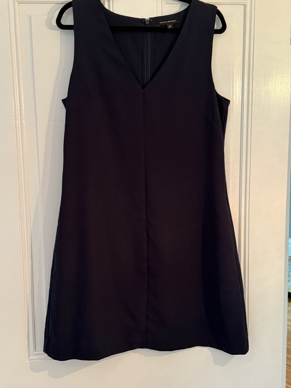 Banana Republic Dark Navy V-Neck Sleeveless Shift Dress